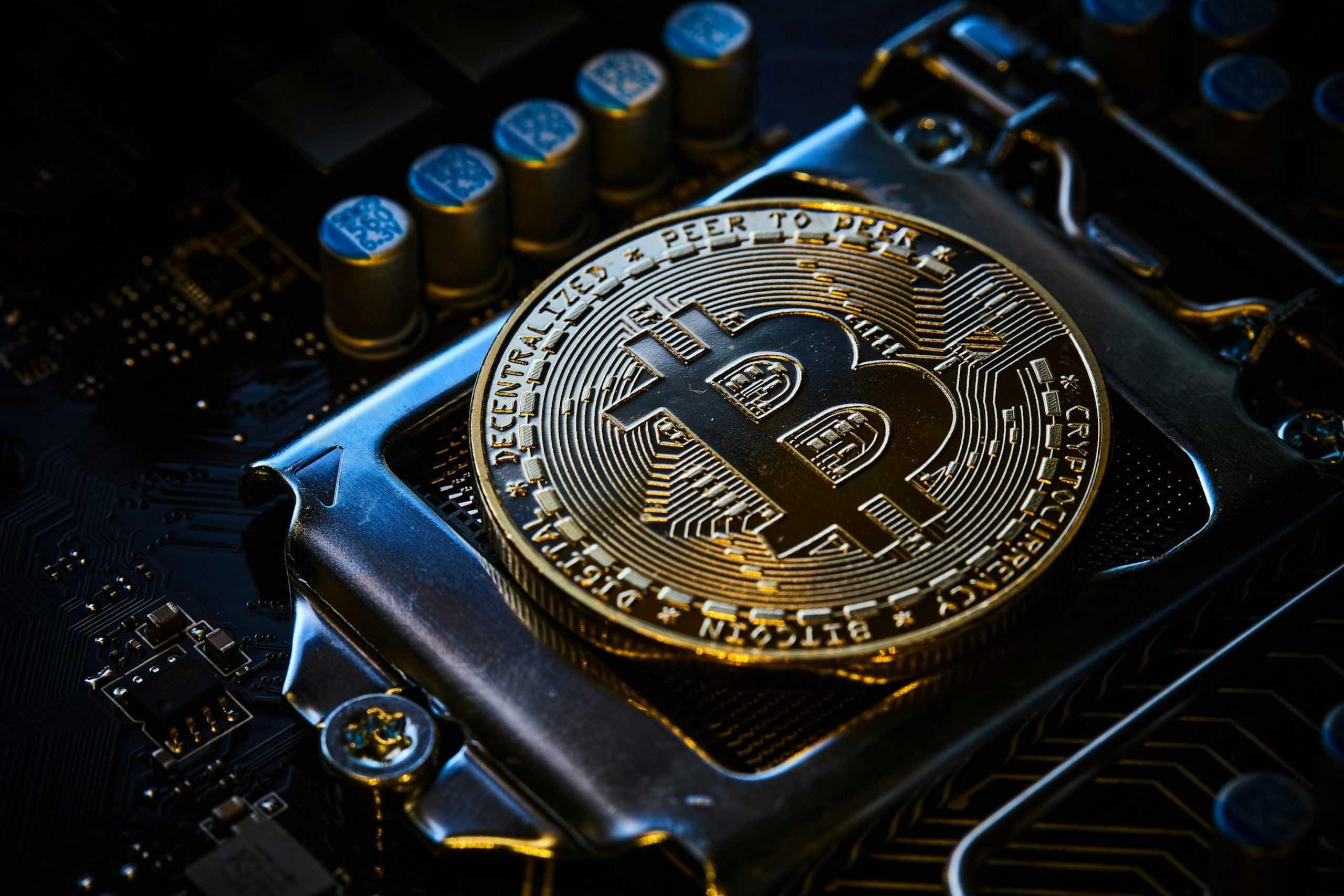 Strategies for Investors: Navigating the Bitcoin Landscape Amid Economic Shifts